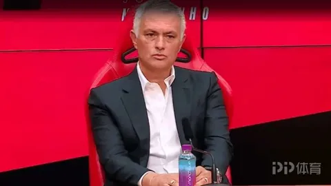 “马雷斯卡战术复古风格引加拉关注，切尔西之旅期待实力绽放”